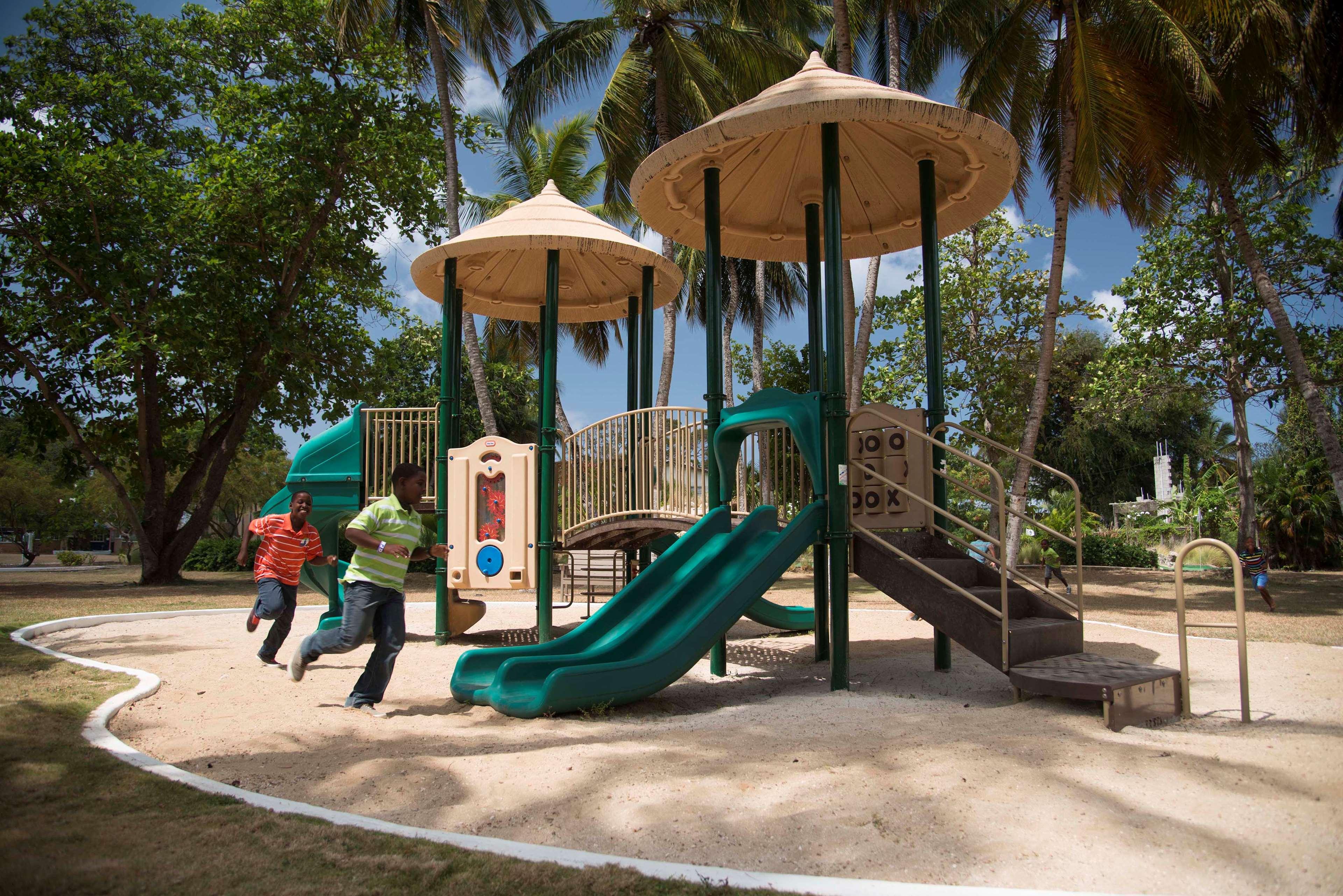 Divi Southwinds Beach Resort Christ Church Esterno foto