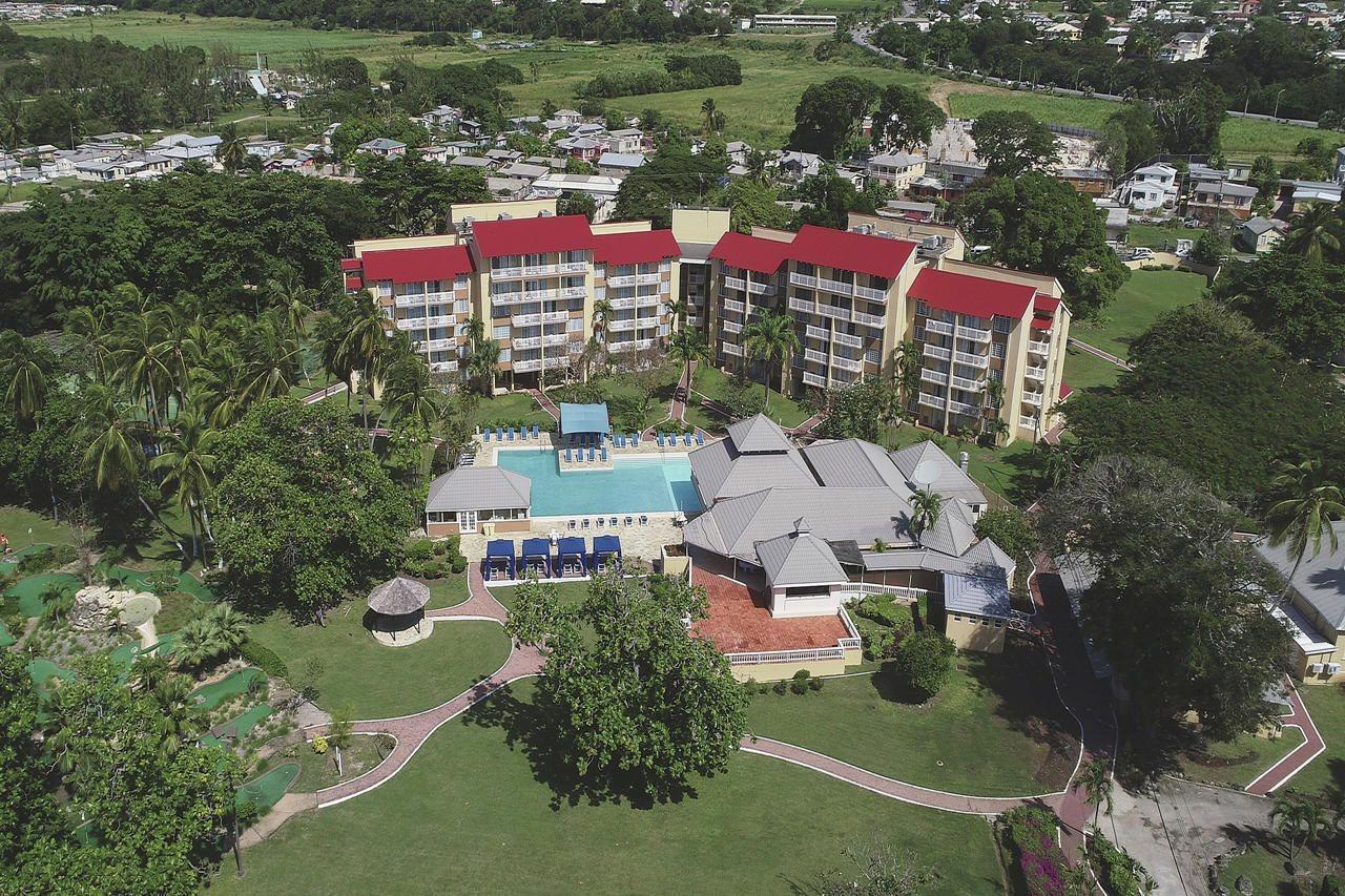 Divi Southwinds Beach Resort Christ Church Esterno foto